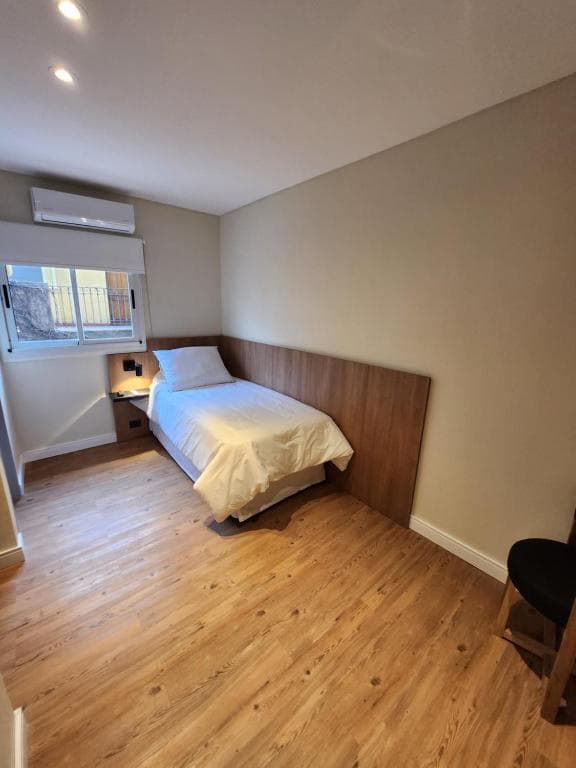 HABITACION CAMA INDIVIDUAL CON BAÑO PROPIO