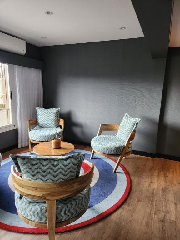 HABITACION CAMA KING CON BAÑO PROPIO